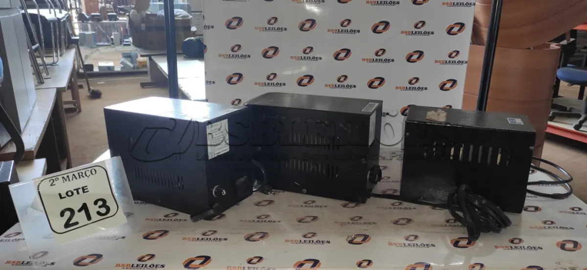 LOTE 213 - 02 ESTABILIZADORES E 01 NOBREAK DE 1000 KVA. (NO ESTADO) ATENÇÃO! FAZER A VISITAÇÃO ANTES DE ARREMATAR, NÃO SABEMOS SE FUNCIONA, LEILÃO NÃO TEM GARANTIA E NEM DEVOLUÇÃO, SUJEITO A POSSÍVEIS AVARIAS VISÍVEIS/OCULTAS E/OU AUSÊNCIA DE COMPONENTES.