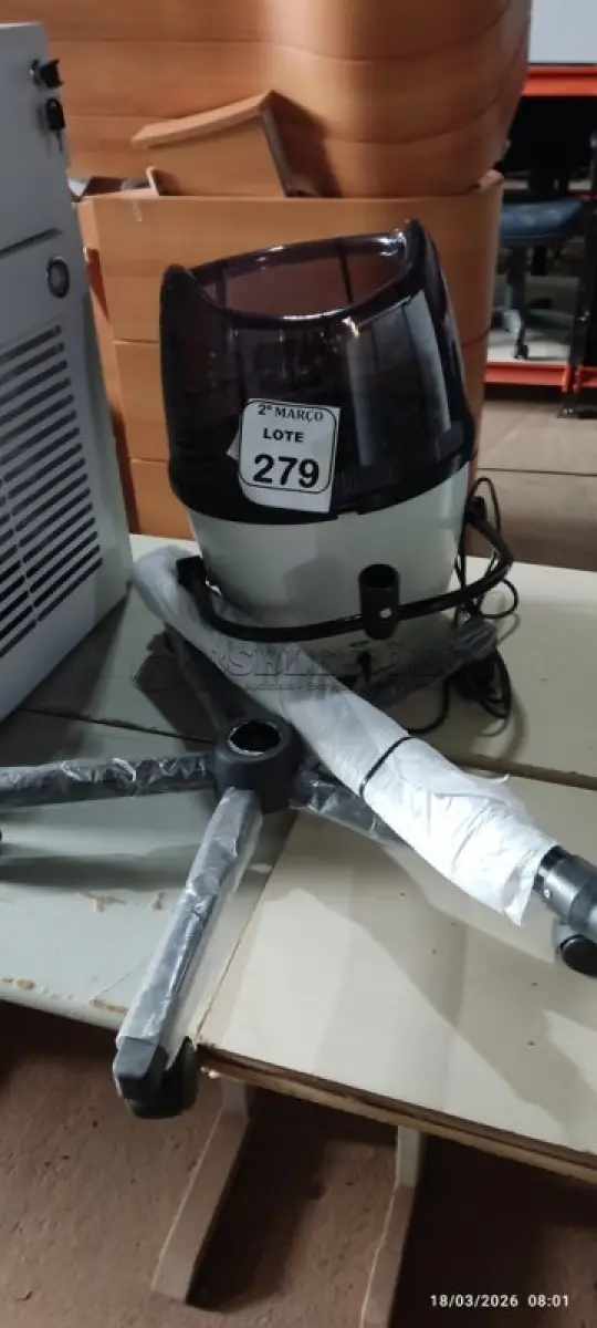 LOTE 279 - 01 SECADOR DE CABELO PROFISSIONAL 220V MARCA MEGA BELL. (NO ESTADO) ATENÇÃO! FAZER A VISITAÇÃO ANTES DE ARREMATAR, NÃO SABEMOS SE FUNCIONA, LEILÃO NÃO TEM GARANTIA E NEM DEVOLUÇÃO, SUJEITO A POSSÍVEIS AVARIAS VISÍVEIS/OCULTAS E/OU AUSÊNCIA DE COMPONENTES.