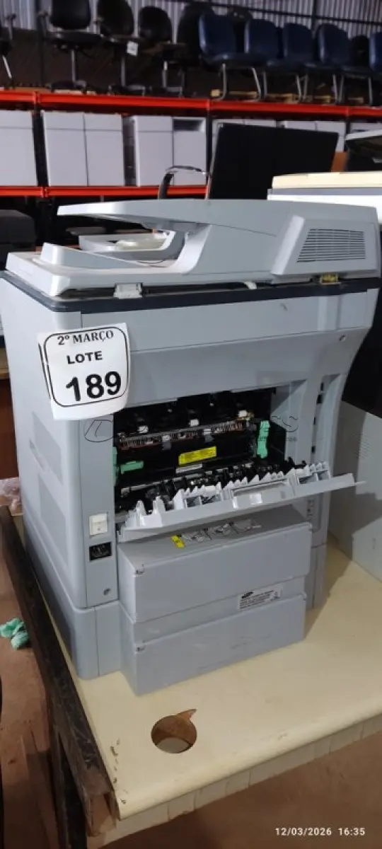 LOTE 189 - 01 IMPRESSORA MULTIFUNCIONAL MODELO SCX-5835 MARCA SAMSUNG. (NO ESTADO) ATENÇÃO! FAZER A VISITAÇÃO ANTES DE ARREMATAR, NÃO SABEMOS SE FUNCIONA, LEILÃO NÃO TEM GARANTIA E NEM DEVOLUÇÃO, SUJEITO A POSSÍVEIS AVARIAS VISÍVEIS/OCULTAS E/OU AUSÊNCIA DE COMPONENTES.