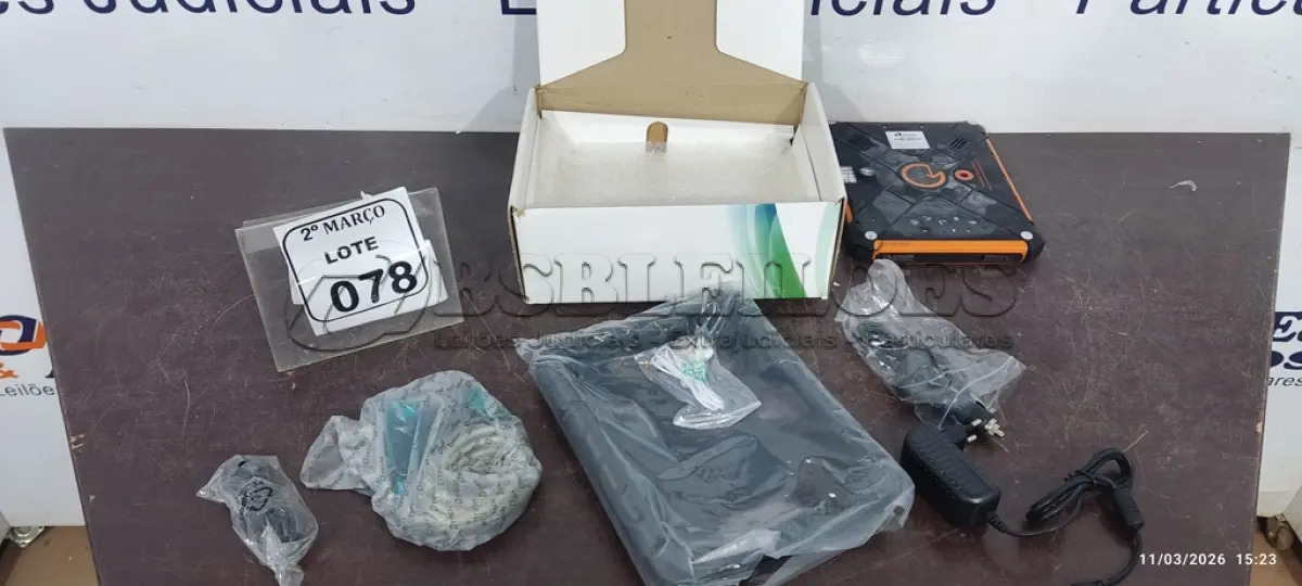 LOTE 078 - 01 TABLET MODELO QAV 801 8GB MARCA TABRA. (NO ESTADO) ATENÇÃO! FAZER A VISITAÇÃO ANTES DE ARREMATAR, NÃO SABEMOS SE FUNCIONA, LEILÃO NÃO TEM GARANTIA E NEM DEVOLUÇÃO, SUJEITO A POSSÍVEIS AVARIAS VISÍVEIS/OCULTAS E/OU AUSÊNCIA DE COMPONENTES.
