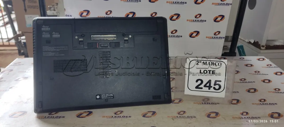 LOTE 245 - 01 NOTEBOOK MARCA HP SEM CARREGADOR. (NO ESTADO) ATENÇÃO! FAZER A VISITAÇÃO ANTES DE ARREMATAR, NÃO SABEMOS SE FUNCIONA, LEILÃO NÃO TEM GARANTIA E NEM DEVOLUÇÃO, SUJEITO A POSSÍVEIS AVARIAS VISÍVEIS/OCULTAS E/OU AUSÊNCIA DE COMPONENTES.