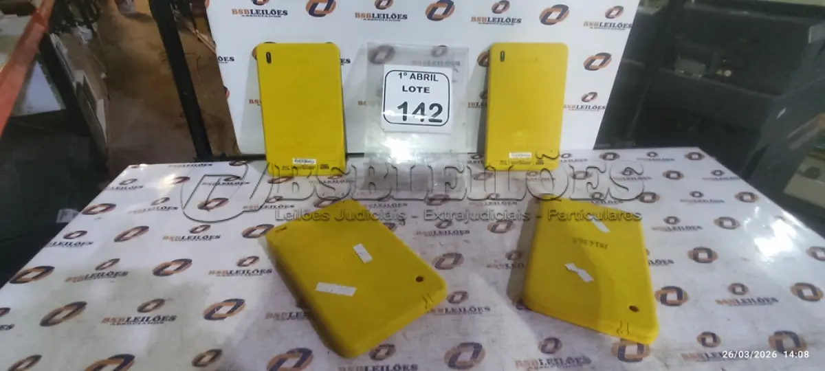 LOTE 142 - 02 TABLETS MARCA CCE. (NO ESTADO) ATENÇÃO! FAZER A VISITAÇÃO ANTES DE ARREMATAR, NÃO SABEMOS SE FUNCIONA, LEILÃO NÃO TEM GARANTIA E NEM DEVOLUÇÃO, SUJEITO A POSSÍVEIS AVARIAS VISÍVEIS/OCULTAS E/OU AUSÊNCIA DE COMPONENTES.