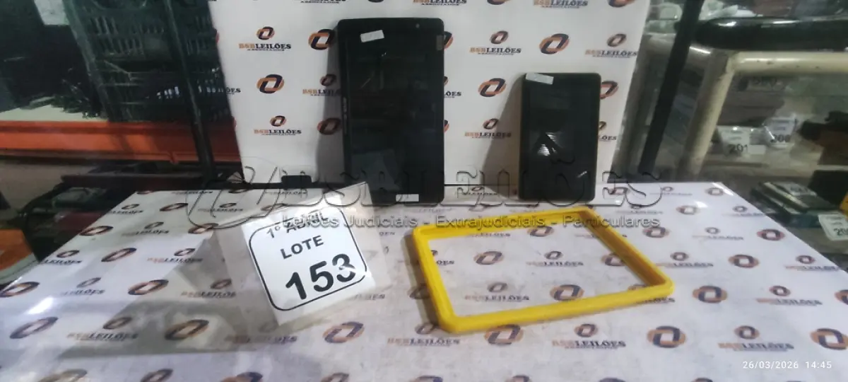 LOTE 153 - 02 TABLETS MARCAS CCE E ARCHOS. (NO ESTADO) ATENÇÃO! FAZER A VISITAÇÃO ANTES DE ARREMATAR, NÃO SABEMOS SE FUNCIONA, LEILÃO NÃO TEM GARANTIA E NEM DEVOLUÇÃO, SUJEITO A POSSÍVEIS AVARIAS VISÍVEIS/OCULTAS E/OU AUSÊNCIA DE COMPONENTES.