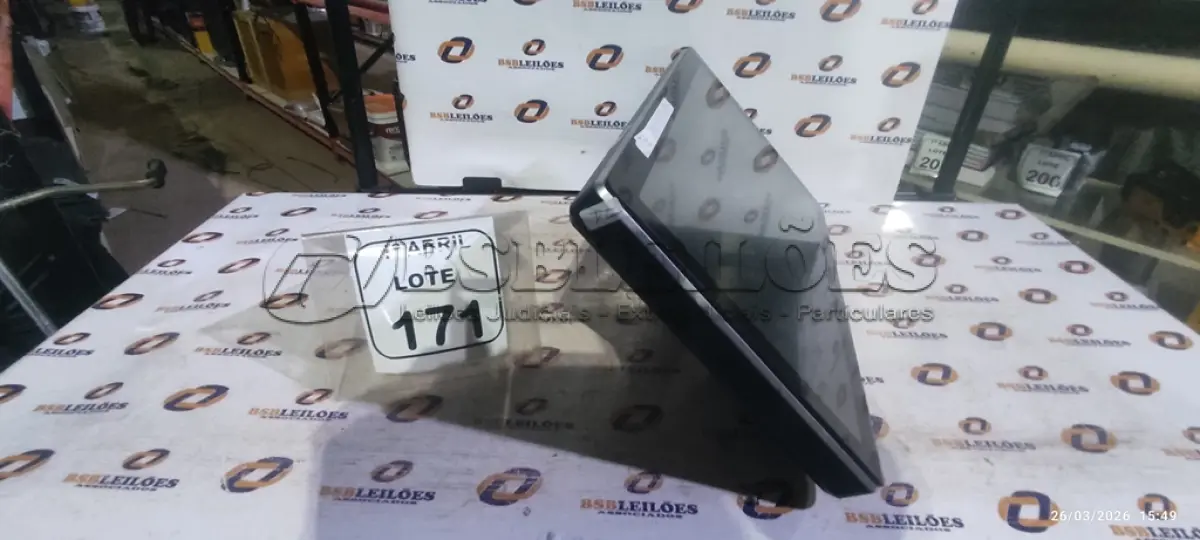 LOTE 171 - 01 MONITOR TOUCH SCREEN MARCA ELO. (NO ESTADO) ATENÇÃO! FAZER A VISITAÇÃO ANTES DE ARREMATAR, NÃO SABEMOS SE FUNCIONA, LEILÃO NÃO TEM GARANTIA E NEM DEVOLUÇÃO, SUJEITO A POSSÍVEIS AVARIAS VISÍVEIS/OCULTAS E/OU AUSÊNCIA DE COMPONENTES.