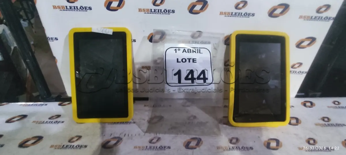 LOTE 144 - 02 TABLETS MARCA CCE. (NO ESTADO) ATENÇÃO! FAZER A VISITAÇÃO ANTES DE ARREMATAR, NÃO SABEMOS SE FUNCIONA, LEILÃO NÃO TEM GARANTIA E NEM DEVOLUÇÃO, SUJEITO A POSSÍVEIS AVARIAS VISÍVEIS/OCULTAS E/OU AUSÊNCIA DE COMPONENTES.