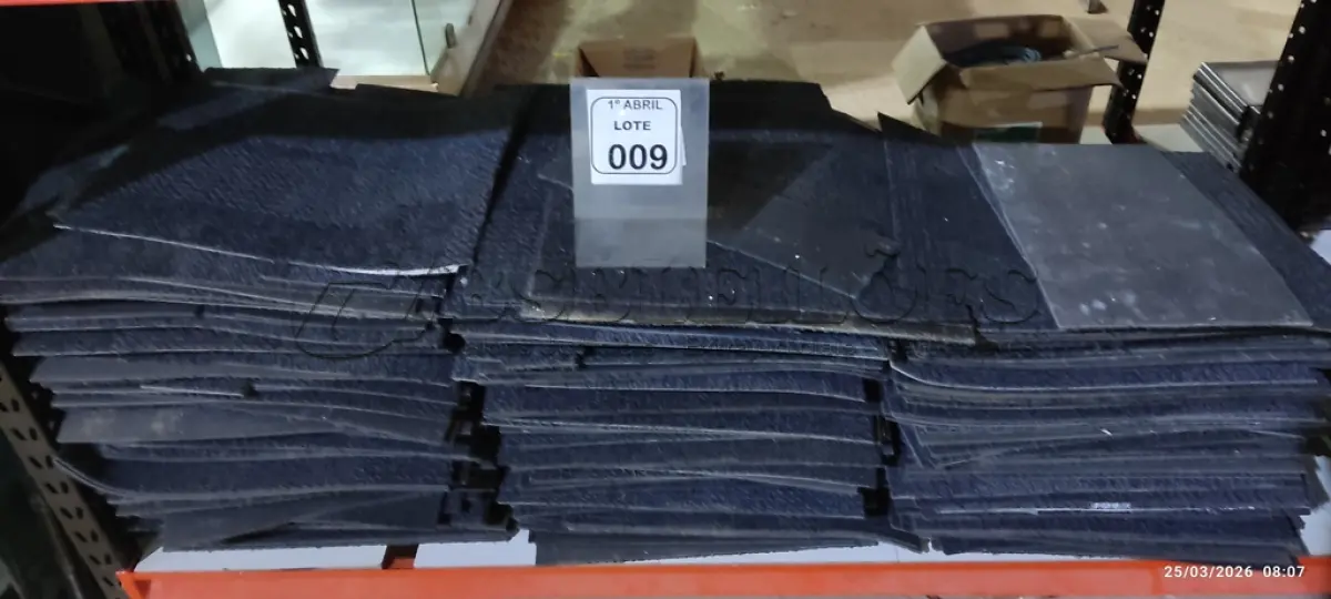 LOTE 009 - 01 LOTE COM GRANDE QUANTIDADE DE TAPETES EMBORRACHADO. (NO ESTADO) ATENÇÃO! FAZER A VISITAÇÃO ANTES DE ARREMATAR, NÃO SABEMOS SE FUNCIONA, LEILÃO NÃO TEM GARANTIA E NEM DEVOLUÇÃO, SUJEITO A POSSÍVEIS AVARIAS VISÍVEIS/OCULTAS E/OU AUSÊNCIA DE COMPONENTES.