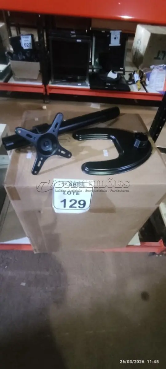 LOTE 129 - 06 SUPORTES PARA MONITORES MARCA DATEN. (NO ESTADO) ATENÇÃO! FAZER A VISITAÇÃO ANTES DE ARREMATAR, NÃO SABEMOS SE FUNCIONA, LEILÃO NÃO TEM GARANTIA E NEM DEVOLUÇÃO, SUJEITO A POSSÍVEIS AVARIAS VISÍVEIS/OCULTAS E/OU AUSÊNCIA DE COMPONENTES.