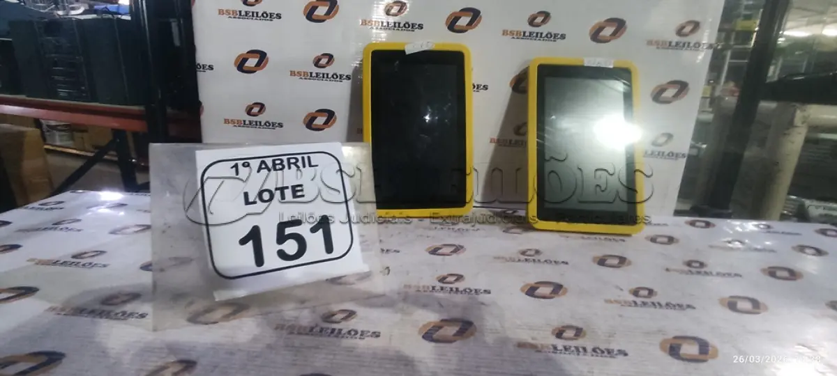 LOTE 151 - 02 TABLETS MARCA CCE. (NO ESTADO) ATENÇÃO! FAZER A VISITAÇÃO ANTES DE ARREMATAR, NÃO SABEMOS SE FUNCIONA, LEILÃO NÃO TEM GARANTIA E NEM DEVOLUÇÃO, SUJEITO A POSSÍVEIS AVARIAS VISÍVEIS/OCULTAS E/OU AUSÊNCIA DE COMPONENTES.