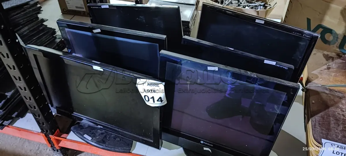 LOTE 014 - 06 MONITORES DEMARCAS E MODELOS DIVERSOS. (NO ESTADO) ATENÇÃO! FAZER A VISITAÇÃO ANTES DE ARREMATAR, NÃO SABEMOS SE FUNCIONA, LEILÃO NÃO TEM GARANTIA E NEM DEVOLUÇÃO, SUJEITO A POSSÍVEIS AVARIAS VISÍVEIS/OCULTAS E/OU AUSÊNCIA DE COMPONENTES.