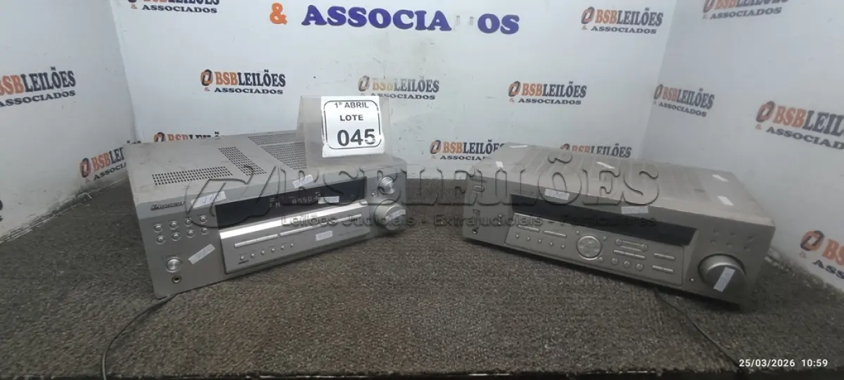 LOTE 045 - 01 RECEIVER MODELO VSX-D414 MARCA PIONEER E 01 RECEIVER MODELO STR-DE485 MARCA SONY. (NO ESTADO) ATENÇÃO! FAZER A VISITAÇÃO ANTES DE ARREMATAR, NÃO SABEMOS SE FUNCIONA, LEILÃO NÃO TEM GARANTIA E NEM DEVOLUÇÃO, SUJEITO A POSSÍVEIS AVARIAS VISÍVEIS/OCULTAS E/OU AUSÊNCIA DE COMPONENTES.