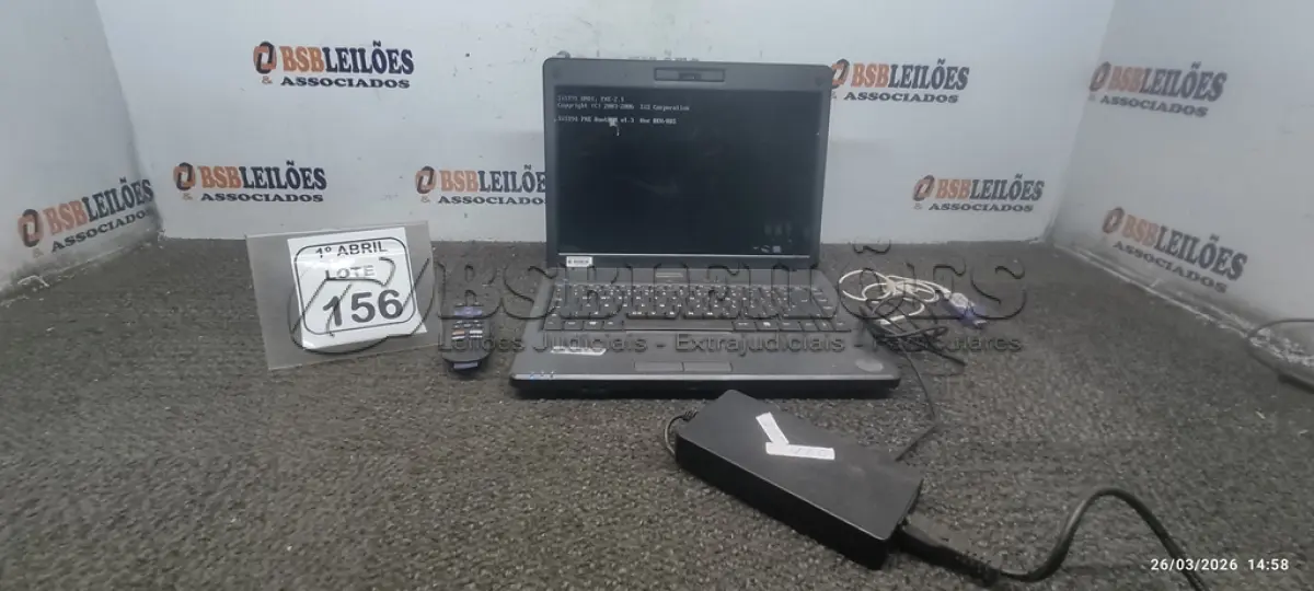 LOTE 156 - 01 NOTEBOOK COM CARREGADOR MARCA VECTOR E 01 STREAMING TV MARCA ROKU. (NO ESTADO) ATENÇÃO! FAZER A VISITAÇÃO ANTES DE ARREMATAR, NÃO SABEMOS SE FUNCIONA, LEILÃO NÃO TEM GARANTIA E NEM DEVOLUÇÃO, SUJEITO A POSSÍVEIS AVARIAS VISÍVEIS/OCULTAS E/OU AUSÊNCIA DE COMPONENTES.