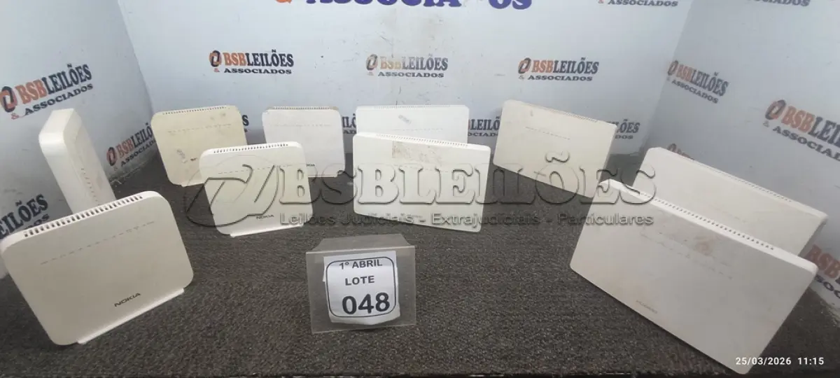 LOTE 048 - 10 ROTEADORES DE MARCAS E MODELOS DIVERSOS. (NO ESTADO) ATENÇÃO! FAZER A VISITAÇÃO ANTES DE ARREMATAR, NÃO SABEMOS SE FUNCIONA, LEILÃO NÃO TEM GARANTIA E NEM DEVOLUÇÃO, SUJEITO A POSSÍVEIS AVARIAS VISÍVEIS/OCULTAS E/OU AUSÊNCIA DE COMPONENTES.