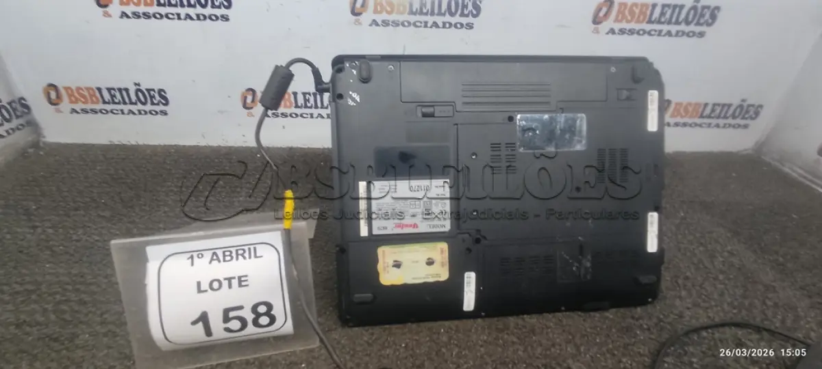 LOTE 158 - 01 NOTEBOOK COM CARREGADOR MARCA VECTOR. (NO ESTADO) ATENÇÃO! FAZER A VISITAÇÃO ANTES DE ARREMATAR, NÃO SABEMOS SE FUNCIONA, LEILÃO NÃO TEM GARANTIA E NEM DEVOLUÇÃO, SUJEITO A POSSÍVEIS AVARIAS VISÍVEIS/OCULTAS E/OU AUSÊNCIA DE COMPONENTES.