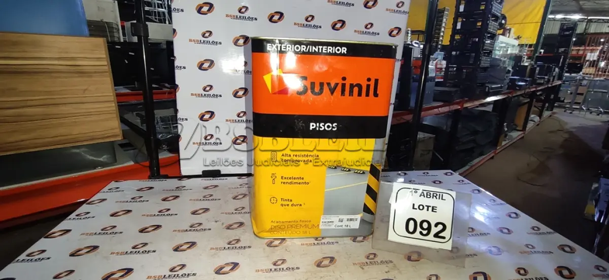 LOTE 092 - 01 LATA DE TINTA PARA PISOS DE 18L NA COR FOSCO CINZA ESCURO MARCA SUVINIL. (NO ESTADO) ATENÇÃO! FAZER A VISITAÇÃO ANTES DE ARREMATAR, NÃO SABEMOS SE FUNCIONA, LEILÃO NÃO TEM GARANTIA E NEM DEVOLUÇÃO, SUJEITO A POSSÍVEIS AVARIAS VISÍVEIS/OCULTAS E/OU AUSÊNCIA DE COMPONENTES.