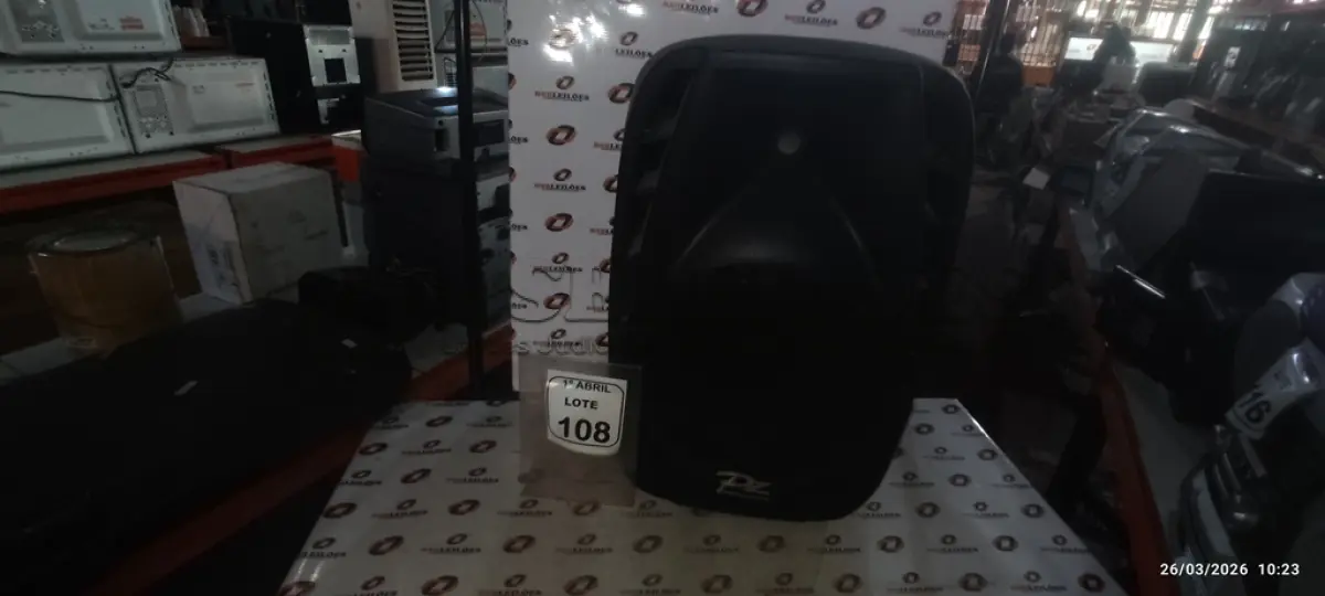 LOTE 108 - 01 CAIXA DE SOM MARCA PZ PRO ÁUDIO. (SEM USO)(NO ESTADO) ATENÇÃO! FAZER A VISITAÇÃO ANTES DE ARREMATAR, NÃO SABEMOS SE FUNCIONA. LEILÃO NÃO TEM GARANTIA E NEM DEVOLUÇÃO, SUJEITO A POSSÍVEIS AVARIAS VISÍVEIS/OCULTAS E/OU AUSÊNCIA DE COMPONENTES.
