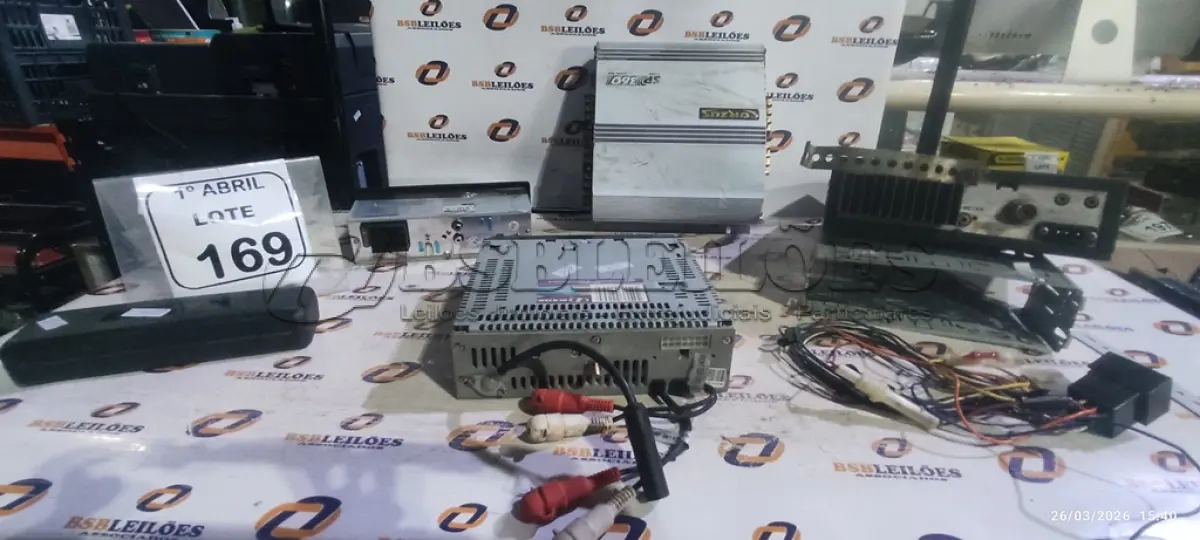 LOTE 169 - 01 APARELHO DE SOM AUTOMOTIVO, 01 RADIO PX MARCA ALAN 87 E 01 MODULO AMPLIFICADOR. (NO ESTADO) ATENÇÃO! FAZER A VISITAÇÃO ANTES DE ARREMATAR, NÃO SABEMOS SE FUNCIONA, LEILÃO NÃO TEM GARANTIA E NEM DEVOLUÇÃO, SUJEITO A POSSÍVEIS AVARIAS VISÍVEIS/OCULTAS E/OU AUSÊNCIA DE COMPONENTES.
