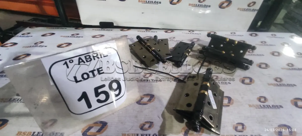 LOTE 159 - 03 DOBRADIÇAS DE PORTAS. (NO ESTADO) ATENÇÃO! FAZER A VISITAÇÃO ANTES DE ARREMATAR, NÃO SABEMOS SE FUNCIONA, LEILÃO NÃO TEM GARANTIA E NEM DEVOLUÇÃO, SUJEITO A POSSÍVEIS AVARIAS VISÍVEIS/OCULTAS E/OU AUSÊNCIA DE COMPONENTES.