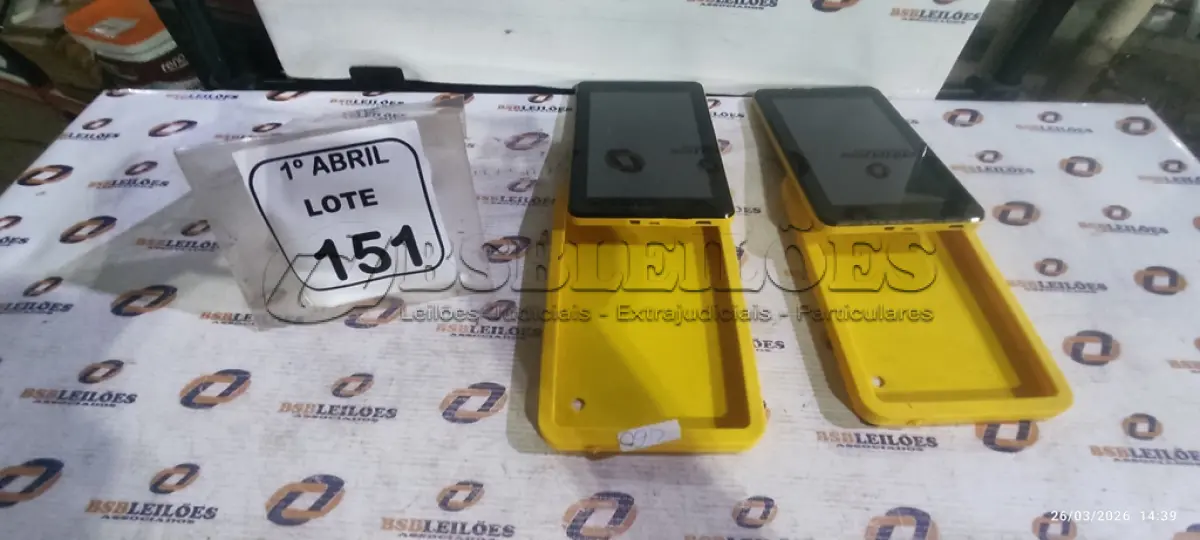 LOTE 151 - 02 TABLETS MARCA CCE. (NO ESTADO) ATENÇÃO! FAZER A VISITAÇÃO ANTES DE ARREMATAR, NÃO SABEMOS SE FUNCIONA, LEILÃO NÃO TEM GARANTIA E NEM DEVOLUÇÃO, SUJEITO A POSSÍVEIS AVARIAS VISÍVEIS/OCULTAS E/OU AUSÊNCIA DE COMPONENTES.