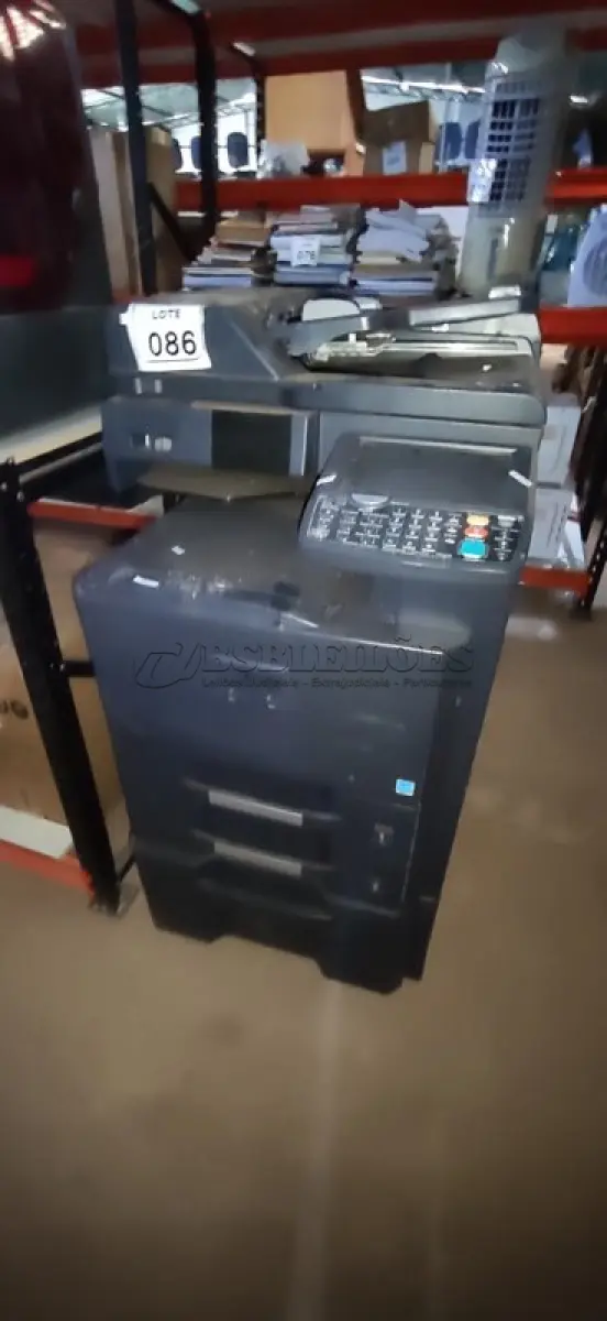 LOTE 086 - 01 COPIADORA TASKALFA 2551CI 110V MARCA KYOCERA. (NO ESTADO) ATENÇÃO! FAZER A VISITAÇÃO ANTES DE ARREMATAR, NÃO SABEMOS SE FUNCIONA, LEILÃO NÃO TEM GARANTIA E NEM DEVOLUÇÃO, SUJEITO A POSSÍVEIS AVARIAS VISÍVEIS/OCULTAS E/OU AUSÊNCIA DE COMPONENTES.