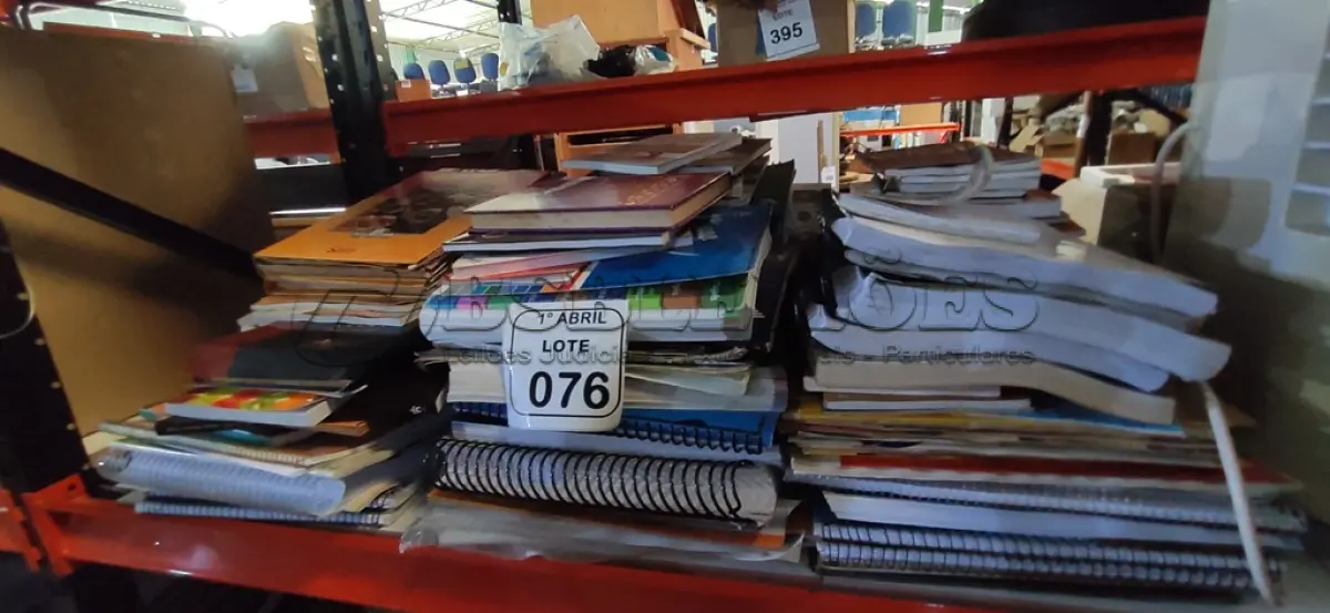 LOTE 076 - 01 LOTE COM GRANDE QUANTIDADE DE LIVROS E APOSTILAS. (NO ESTADO) ATENÇÃO! FAZER A VISITAÇÃO ANTES DE ARREMATAR, NÃO SABEMOS SE FUNCIONA, LEILÃO NÃO TEM GARANTIA E NEM DEVOLUÇÃO, SUJEITO A POSSÍVEIS AVARIAS VISÍVEIS/OCULTAS E/OU AUSÊNCIA DE COMPONENTES.