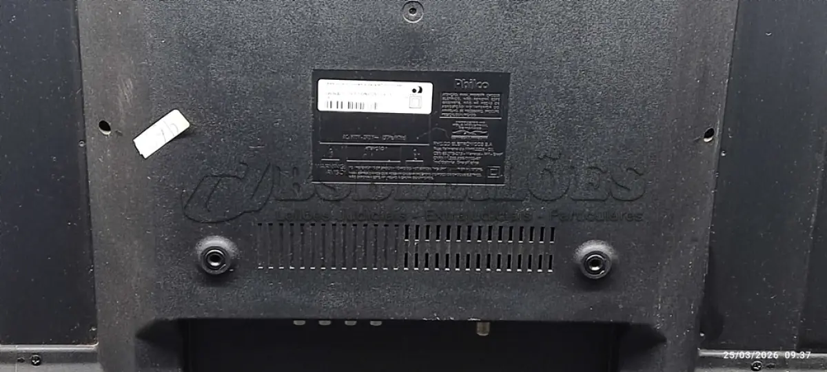 LOTE 026 - 01 TV LCD 39’’ MARCA PHILCO. (NO ESTADO) ATENÇÃO! FAZER A VISITAÇÃO ANTES DE ARREMATAR, NÃO SABEMOS SE FUNCIONA, LEILÃO NÃO TEM GARANTIA E NEM DEVOLUÇÃO, SUJEITO A POSSÍVEIS AVARIAS VISÍVEIS/OCULTAS E/OU AUSÊNCIA DE COMPONENTES.