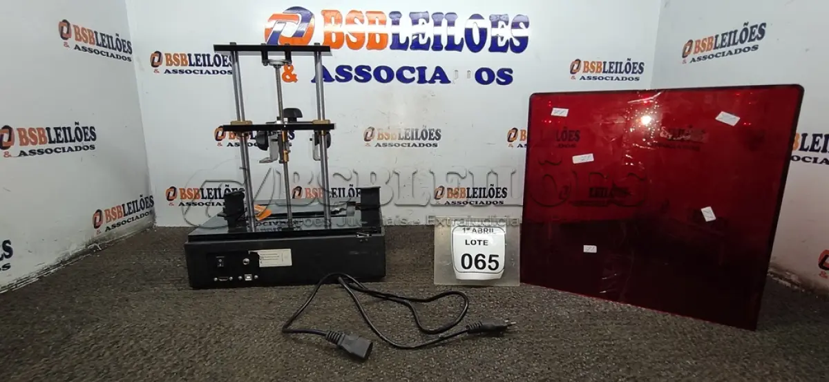 LOTE 065 - 01 IMPRESSORA 3D. (NO ESTADO) ATENÇÃO! FAZER A VISITAÇÃO ANTES DE ARREMATAR, NÃO SABEMOS SE FUNCIONA, LEILÃO NÃO TEM GARANTIA E NEM DEVOLUÇÃO, SUJEITO A POSSÍVEIS AVARIAS VISÍVEIS/OCULTAS E/OU AUSÊNCIA DE COMPONENTES.