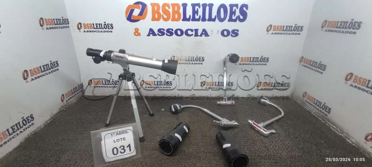 LOTE 031 - 01 LUNETA COM 02 LENTES MARCA VIVITAR E 03 TORNEIRAS. (NO ESTADO) ATENÇÃO! FAZER A VISITAÇÃO ANTES DE ARREMATAR, NÃO SABEMOS SE FUNCIONA, LEILÃO NÃO TEM GARANTIA E NEM DEVOLUÇÃO, SUJEITO A POSSÍVEIS AVARIAS VISÍVEIS/OCULTAS E/OU AUSÊNCIA DE COMPONENTES.