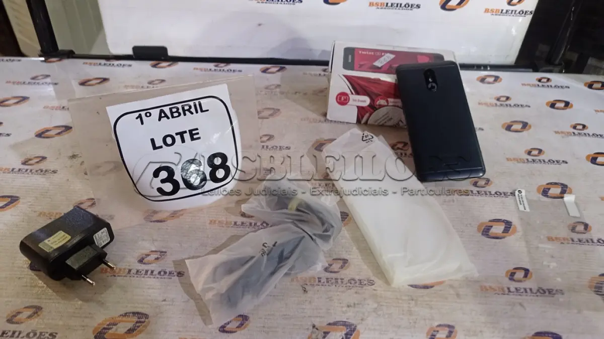 LOTE 368 - 01 SMARTFONE MODELO TWIST MARCA POSITIVO. (NO ESTADO) ATENÇÃO! FAZER A VISITAÇÃO ANTES DE ARREMATAR, NÃO SABEMOS SE FUNCIONA, LEILÃO NÃO TEM GARANTIA E NEM DEVOLUÇÃO, SUJEITO A POSSÍVEIS AVARIAS VISÍVEIS/OCULTAS E/OU AUSÊNCIA DE COMPONENTES.