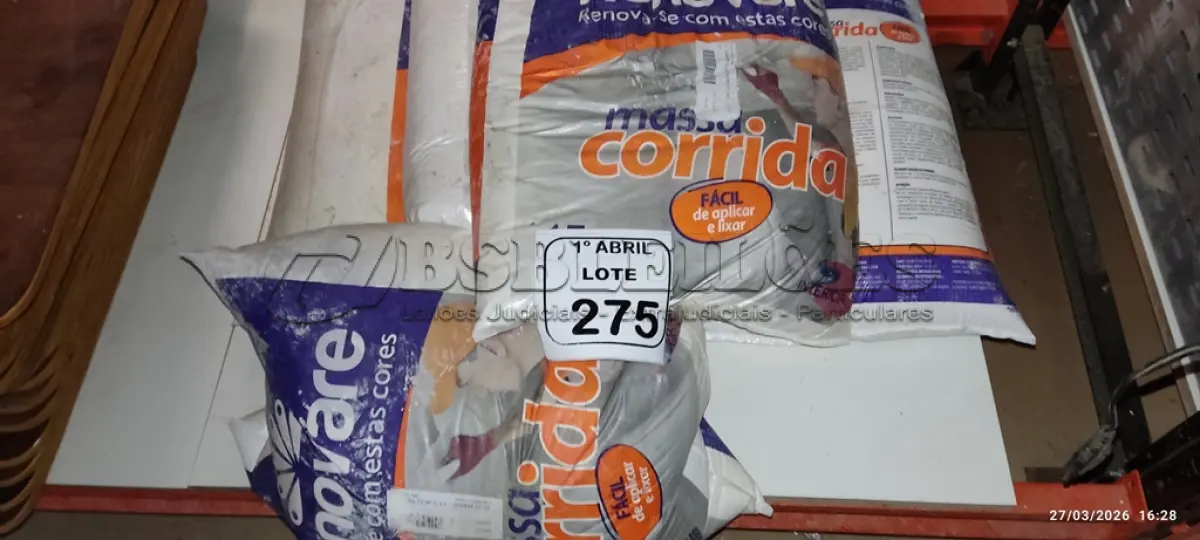 LOTE 275 - 05 PACOTES DE MASSA CORRIDA DE 15KG CADA MARCA RENOVARE. (NO ESTADO) ATENÇÃO! FAZER A VISITAÇÃO ANTES DE ARREMATAR, NÃO SABEMOS SE FUNCIONA, LEILÃO NÃO TEM GARANTIA E NEM DEVOLUÇÃO, SUJEITO A POSSÍVEIS AVARIAS VISÍVEIS/OCULTAS E/OU AUSÊNCIA DE COMPONENTES.