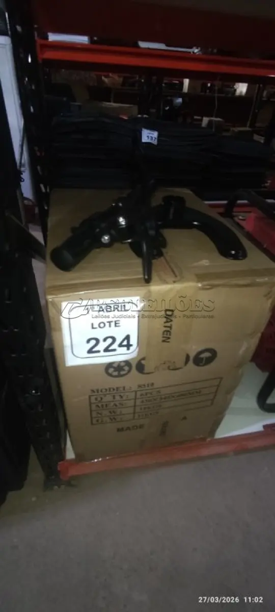 LOTE 224 - 06 SUPORTES PARA MONITORES MARCA DATEN. (NO ESTADO) ATENÇÃO! FAZER A VISITAÇÃO ANTES DE ARREMATAR, NÃO SABEMOS SE FUNCIONA, LEILÃO NÃO TEM GARANTIA E NEM DEVOLUÇÃO, SUJEITO A POSSÍVEIS AVARIAS VISÍVEIS/OCULTAS E/OU AUSÊNCIA DE COMPONENTES.