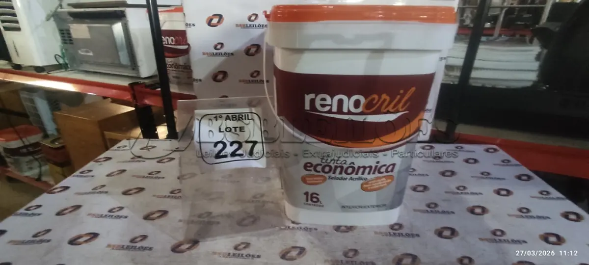 LOTE 227 - 01 BALDE DE TINTA ECONÔMICA 16L INTERIOR/EXTERIOR NA COR BRANCO NEVE MARCA RENOCRIL. (NO ESTADO) ATENÇÃO! FAZER A VISITAÇÃO ANTES DE ARREMATAR, NÃO SABEMOS SE FUNCIONA, LEILÃO NÃO TEM GARANTIA E NEM DEVOLUÇÃO, SUJEITO A POSSÍVEIS AVARIAS VISÍVEIS/OCULTAS E/OU AUSÊNCIA DE COMPONENTES.