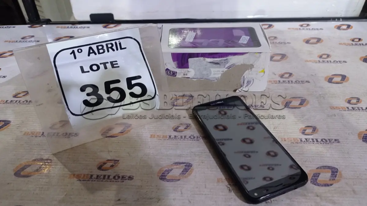 LOTE 355 - 01 SMARTFONE MODELO TWIST MARCA POSITIVO. (NO ESTADO) ATENÇÃO! FAZER A VISITAÇÃO ANTES DE ARREMATAR, NÃO SABEMOS SE FUNCIONA, LEILÃO NÃO TEM GARANTIA E NEM DEVOLUÇÃO, SUJEITO A POSSÍVEIS AVARIAS VISÍVEIS/OCULTAS E/OU AUSÊNCIA DE COMPONENTES.