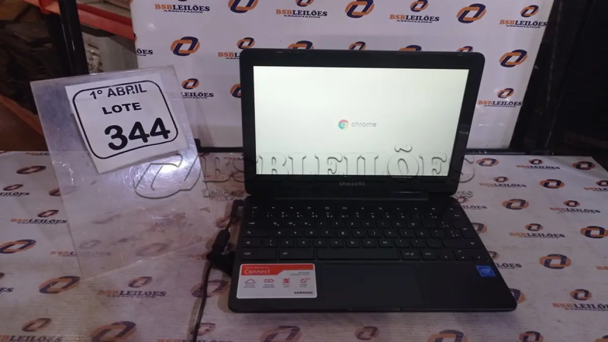 LOTE 344 - 01 CHROMEBOOK 16GB MEMÓRIA 2GB LINHA CONNECT MARCA SAMSUNG COM FONTE. (NO ESTADO) ATENÇÃO! FAZER A VISITAÇÃO ANTES DE ARREMATAR, NÃO SABEMOS SE FUNCIONA, LEILÃO NÃO TEM GARANTIA E NEM DEVOLUÇÃO, SUJEITO A POSSÍVEIS AVARIAS VISÍVEIS/OCULTAS E/OU AUSÊNCIA DE COMPONENTES.