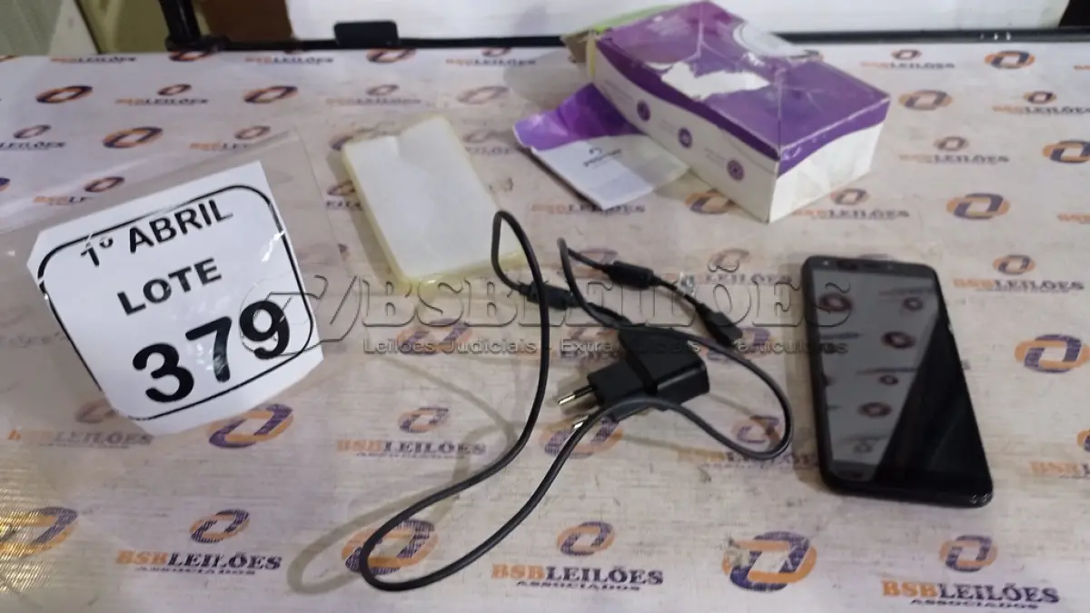 LOTE 379