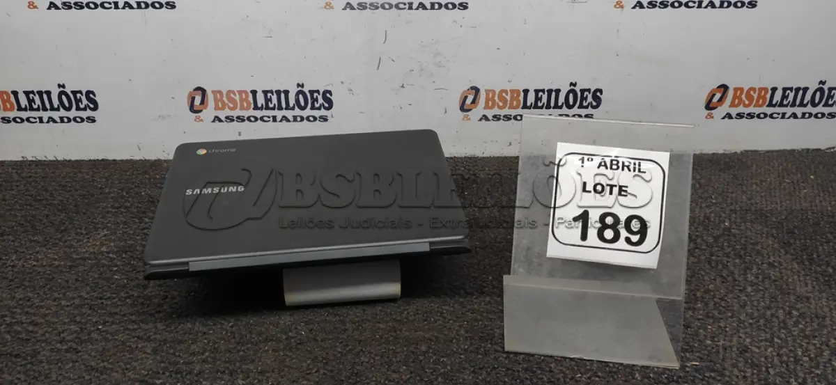 LOTE 189 - 01 NOTEBOOK 16GB MEMÓRIA 2GB LINHA CONNECT MARCA SAMSUNG SEM FONTE. (NO ESTADO) ATENÇÃO! FAZER A VISITAÇÃO ANTES DE ARREMATAR, NÃO SABEMOS SE FUNCIONA, LEILÃO NÃO TEM GARANTIA E NEM DEVOLUÇÃO, SUJEITO A POSSÍVEIS AVARIAS VISÍVEIS/OCULTAS E/OU AUSÊNCIA DE COMPONENTES.