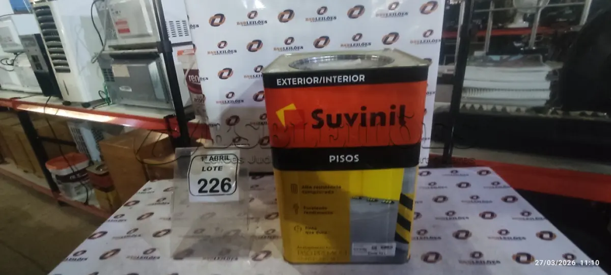 LOTE 226 - 01 LATA DE TINTA PARA PISOS EXTERIOR E INTERIOR COM 18L NA COR FOSCO CINZA ESCURO MARCA SUVINIL. (NO ESTADO) ATENÇÃO! FAZER A VISITAÇÃO ANTES DE ARREMATAR, NÃO SABEMOS SE FUNCIONA, LEILÃO NÃO TEM GARANTIA E NEM DEVOLUÇÃO, SUJEITO A POSSÍVEIS AVARIAS VISÍVEIS/OCULTAS E/OU AUSÊNCIA DE COMPONENTES.