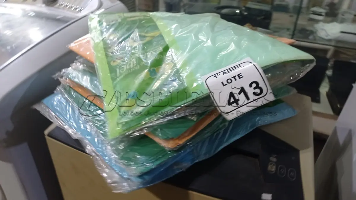 LOTE 413 - 01 LOTE COM VÁRIOS PACOTES DE FOLHAS E.V.A. (NO ESTADO) ATENÇÃO! FAZER A VISITAÇÃO ANTES DE ARREMATAR, NÃO SABEMOS SE FUNCIONA, LEILÃO NÃO TEM GARANTIA E NEM DEVOLUÇÃO, SUJEITO A POSSÍVEIS AVARIAS VISÍVEIS/OCULTAS E/OU AUSÊNCIA DE COMPONENTES.