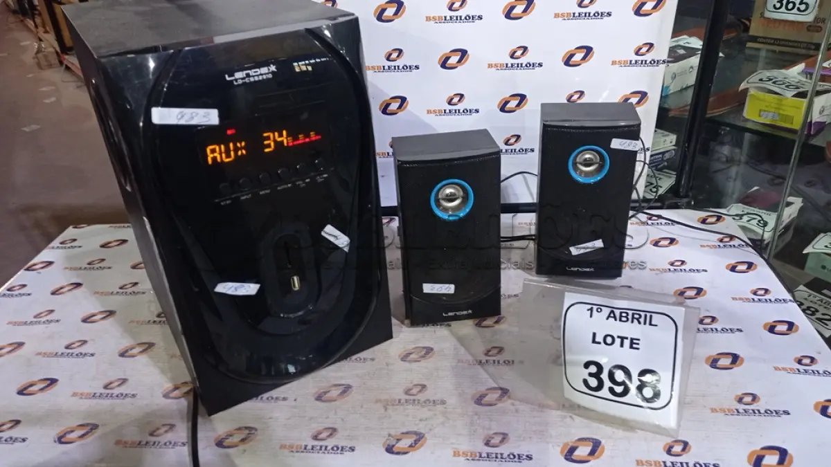 LOTE 398 - 01 SISTEMA DE SOM MODELO LD-CSS2910 COM 02 CAIXAS E CONTROLE MARCA LENDE. (NO ESTADO) ATENÇÃO! FAZER A VISITAÇÃO ANTES DE ARREMATAR, NÃO SABEMOS SE FUNCIONA, LEILÃO NÃO TEM GARANTIA E NEM DEVOLUÇÃO, SUJEITO A POSSÍVEIS AVARIAS VISÍVEIS/OCULTAS E/OU AUSÊNCIA DE COMPONENTES.