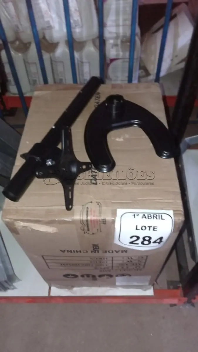 LOTE 284 - 06 SUPORTES PARA MONITORES MARCA DATEN. (NO ESTADO) ATENÇÃO! FAZER A VISITAÇÃO ANTES DE ARREMATAR, NÃO SABEMOS SE FUNCIONA, LEILÃO NÃO TEM GARANTIA E NEM DEVOLUÇÃO, SUJEITO A POSSÍVEIS AVARIAS VISÍVEIS/OCULTAS E/OU AUSÊNCIA DE COMPONENTES.