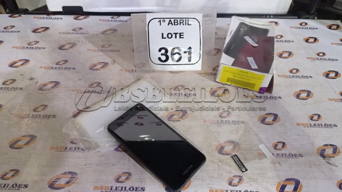 LOTE 361 - 01 SMARTFONE MODELO TWIST MARCA POSITIVO. (NO ESTADO) ATENÇÃO! FAZER A VISITAÇÃO ANTES DE ARREMATAR, NÃO SABEMOS SE FUNCIONA, LEILÃO NÃO TEM GARANTIA E NEM DEVOLUÇÃO, SUJEITO A POSSÍVEIS AVARIAS VISÍVEIS/OCULTAS E/OU AUSÊNCIA DE COMPONENTES.