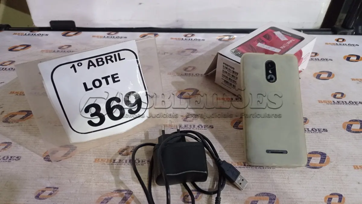 LOTE 369
