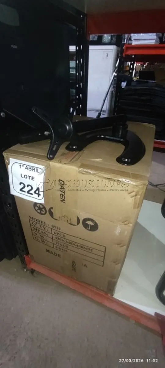 LOTE 224 - 06 SUPORTES PARA MONITORES MARCA DATEN. (NO ESTADO) ATENÇÃO! FAZER A VISITAÇÃO ANTES DE ARREMATAR, NÃO SABEMOS SE FUNCIONA, LEILÃO NÃO TEM GARANTIA E NEM DEVOLUÇÃO, SUJEITO A POSSÍVEIS AVARIAS VISÍVEIS/OCULTAS E/OU AUSÊNCIA DE COMPONENTES.