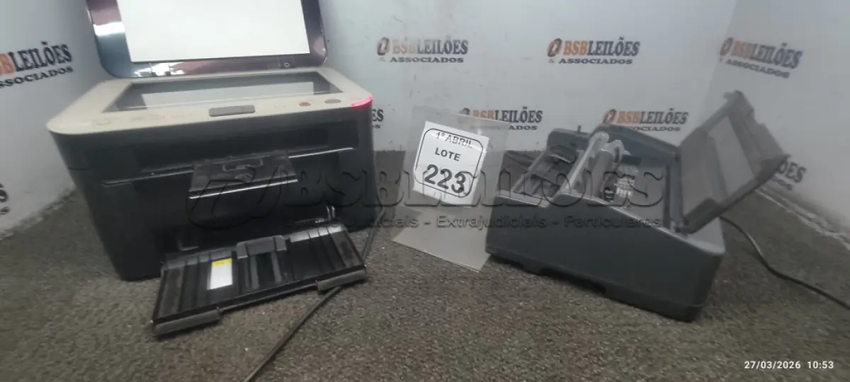 LOTE 223 - 02 IMPRESSORAS MARCAS EPSON E SAMSUNG. (NO ESTADO) ATENÇÃO! FAZER A VISITAÇÃO ANTES DE ARREMATAR, NÃO SABEMOS SE FUNCIONA, LEILÃO NÃO TEM GARANTIA E NEM DEVOLUÇÃO, SUJEITO A POSSÍVEIS AVARIAS VISÍVEIS/OCULTAS E/OU AUSÊNCIA DE COMPONENTES.