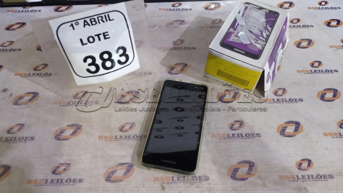LOTE 383 - 01 SMARTFONE MODELO TWIST MARCA POSITIVO. (NO ESTADO) ATENÇÃO! FAZER A VISITAÇÃO ANTES DE ARREMATAR, NÃO SABEMOS SE FUNCIONA, LEILÃO NÃO TEM GARANTIA E NEM DEVOLUÇÃO, SUJEITO A POSSÍVEIS AVARIAS VISÍVEIS/OCULTAS E/OU AUSÊNCIA DE COMPONENTES.