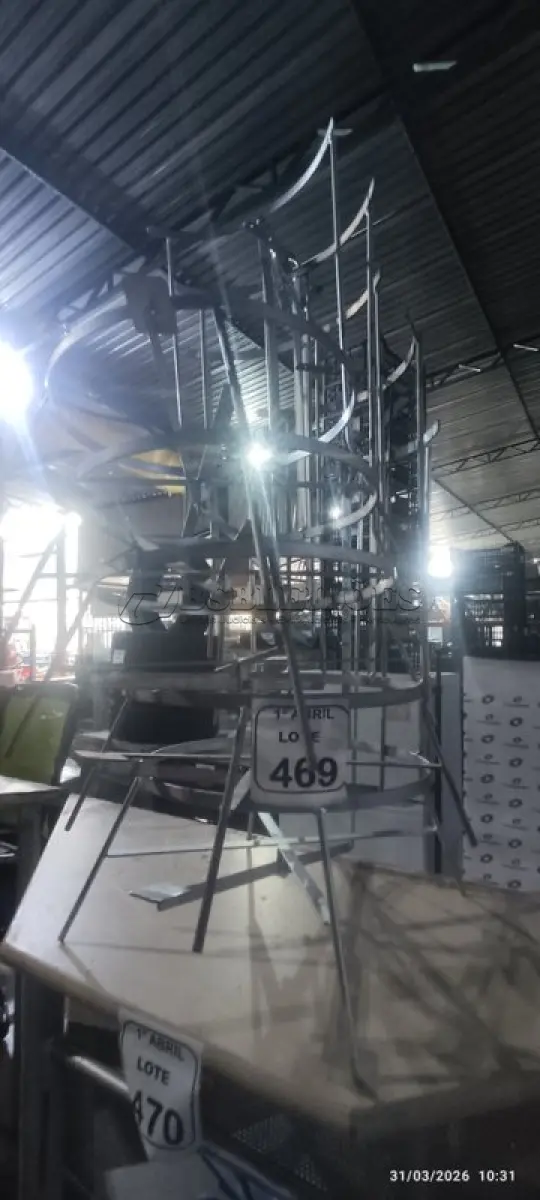 LOTE 469 - 05 BASES DE FERRO PARA LIXEIRA COM PEDAL. (NO ESTADO) ATENÇÃO! FAZER A VISITAÇÃO ANTES DE ARREMATAR, NÃO SABEMOS SE FUNCIONA, LEILÃO NÃO TEM GARANTIA E NEM DEVOLUÇÃO, SUJEITO A POSSÍVEIS AVARIAS VISÍVEIS/OCULTAS E/OU AUSÊNCIA DE COMPONENTES.