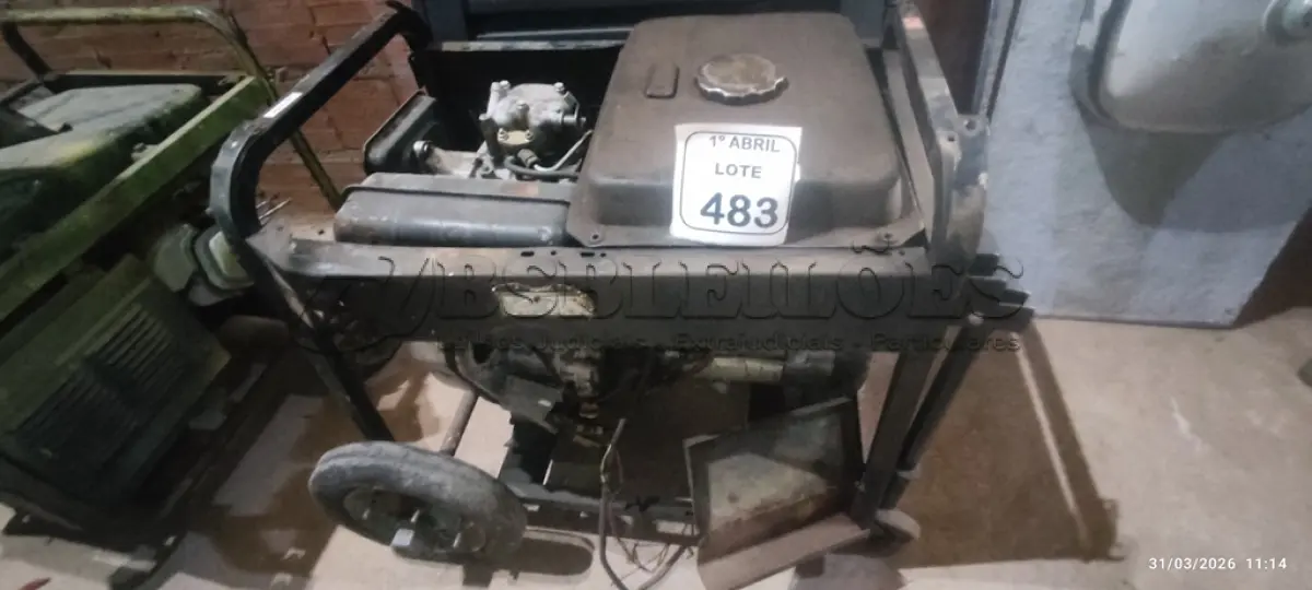 LOTE 483 - 01 GERADOR DE ENERGIA A DIESEL MODELO TWGD180E MARCA TOYAMA. (NO ESTADO) ATENÇÃO! FAZER A VISITAÇÃO ANTES DE ARREMATAR, NÃO SABEMOS SE FUNCIONA, LEILÃO NÃO TEM GARANTIA E NEM DEVOLUÇÃO, SUJEITO A POSSÍVEIS AVARIAS VISÍVEIS/OCULTAS E/OU AUSÊNCIA DE COMPONENTES.