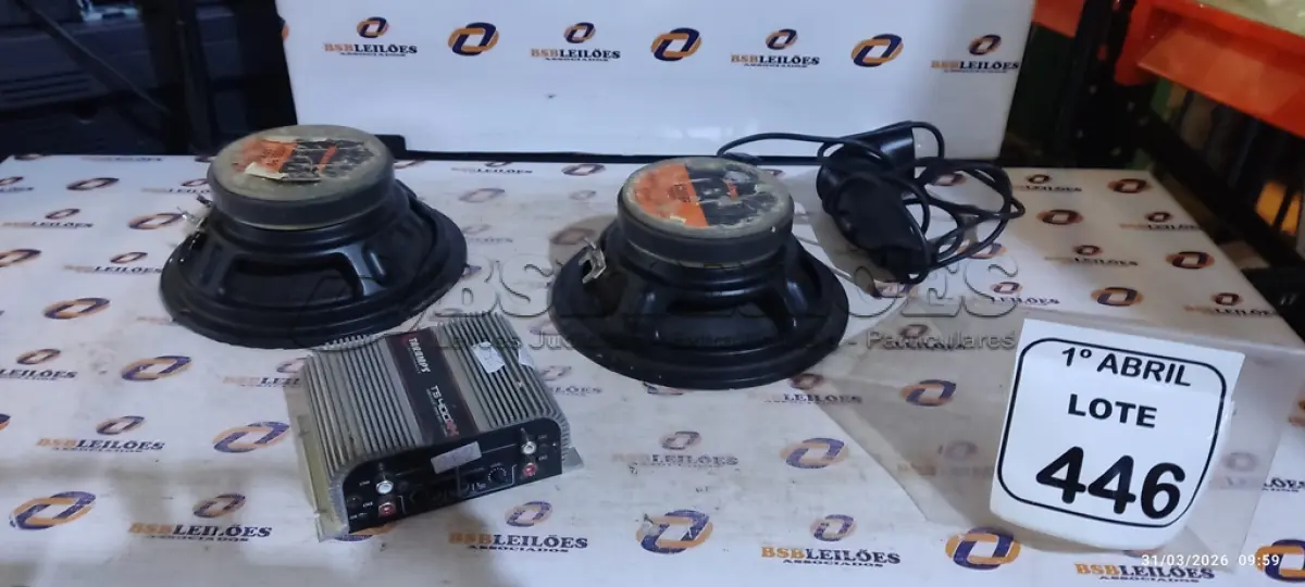 LOTE 446 - 02 ALTO-FALANTES MODELO SUPER BASS MARCA SELENIUM 01 MODULO TS 400X4 MARCA TARAMPS E UMÇEITOR DE CÓDIGO DE BARRAS . (NO ESTADO) ATENÇÃO! FAZER A VISITAÇÃO ANTES DE ARREMATAR, NÃO SABEMOS SE FUNCIONA, LEILÃO NÃO TEM GARANTIA E NEM DEVOLUÇÃO, SUJEITO A POSSÍVEIS AVARIAS VISÍVEIS/OCULTAS E/OU AUSÊNCIA DE COMPONENTES.