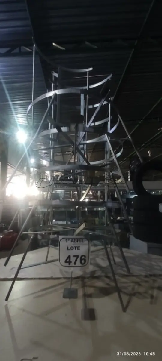 LOTE 476 - 05 BASES DE FERRO PARA LIXEIRA COM PEDAL. (NO ESTADO) ATENÇÃO! FAZER A VISITAÇÃO ANTES DE ARREMATAR, NÃO SABEMOS SE FUNCIONA, LEILÃO NÃO TEM GARANTIA E NEM DEVOLUÇÃO, SUJEITO A POSSÍVEIS AVARIAS VISÍVEIS/OCULTAS E/OU AUSÊNCIA DE COMPONENTES.