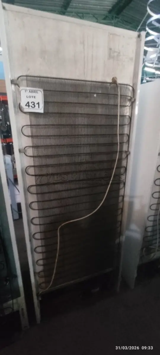 LOTE 431 - 01 GELADEIRA 220V MARCA CONTINENTAL. (NO ESTADO) ATENÇÃO! FAZER A VISITAÇÃO ANTES DE ARREMATAR, NÃO SABEMOS SE FUNCIONA, LEILÃO NÃO TEM GARANTIA E NEM DEVOLUÇÃO, SUJEITO A POSSÍVEIS AVARIAS VISÍVEIS/OCULTAS E/OU AUSÊNCIA DE COMPONENTES.