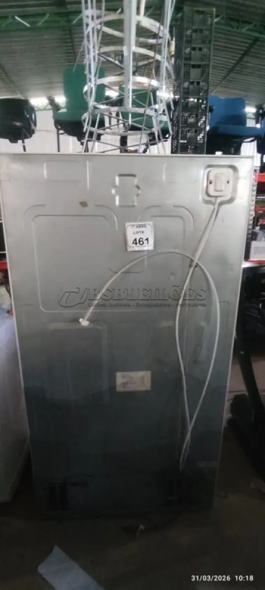 LOTE 461 - 01 GELADEIRA SIDE BY SIDE MARCA SAMSUNG 220V 600L. (NO ESTADO) ATENÇÃO! FAZER A VISITAÇÃO ANTES DE ARREMATAR, NÃO SABEMOS SE FUNCIONA, LEILÃO NÃO TEM GARANTIA E NEM DEVOLUÇÃO, SUJEITO A POSSÍVEIS AVARIAS VISÍVEIS/OCULTAS E/OU AUSÊNCIA DE COMPONENTES.